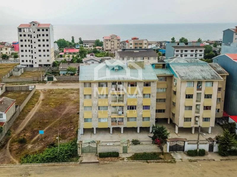 DJI_0082 آپارتمان ساحلی رو به دریا در پاسداران بندر انزلی (126 متر)