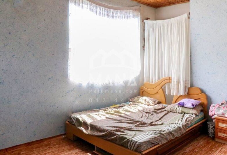 خرید خانه کلنگی در خیابان معلم غازیان