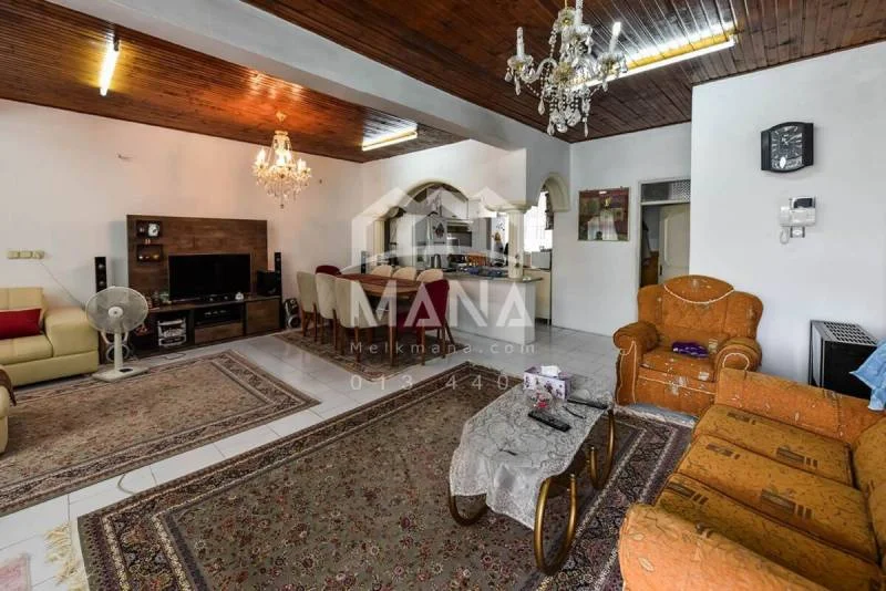 خرید خانه ویلایی در خیابان معلم انزلی