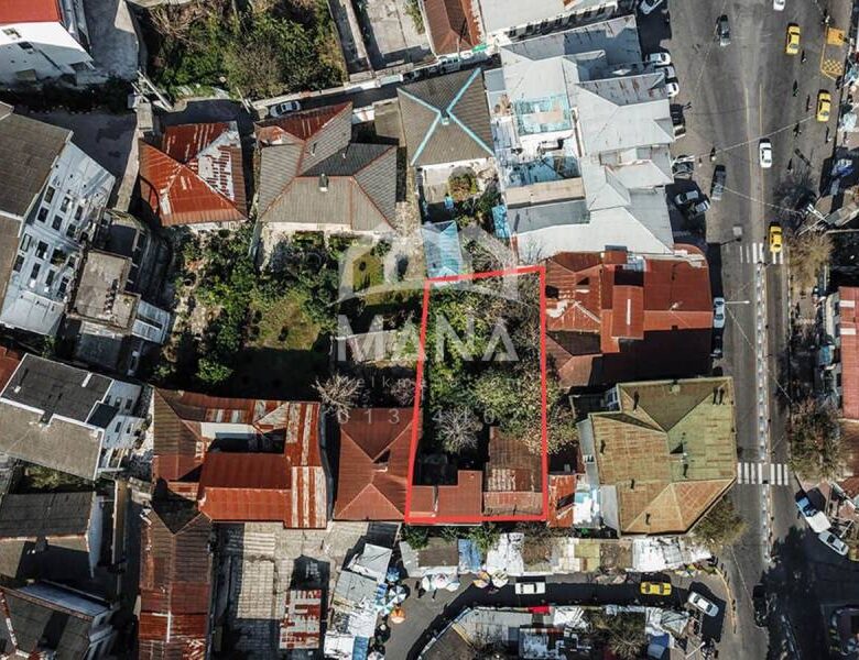 خرید زمین حصارکشی شده بهمراه یک مغازه