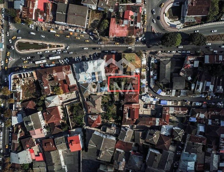 خرید زمین حصارکشی شده بهمراه یک مغازه