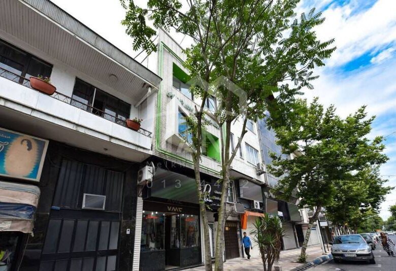 واحد تجاری تک واحدی در بندرانزلی