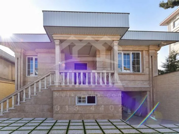 فروش خانه ویلایی ۲۴۰ متری در معلم انزلی