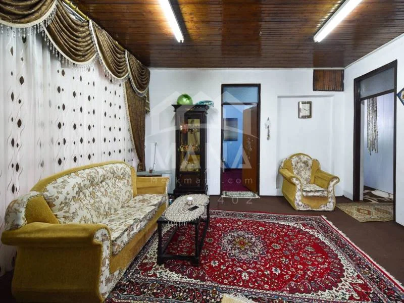 ویلای قدیمی 216 متری در میان پشته