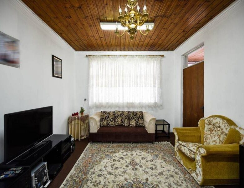 ویلای قدیمی 216 متری در میان پشته