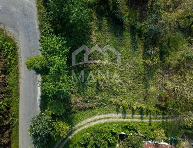 زمین دو بر با کاربری مسکونی لاهیجان