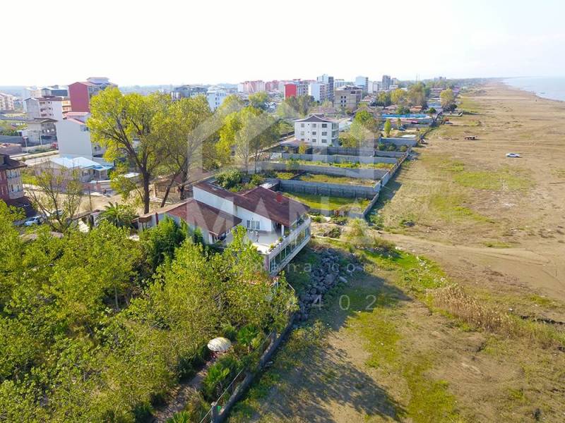 ویلای ساحلی در پاسداران بندر انزلی(1000 متر)