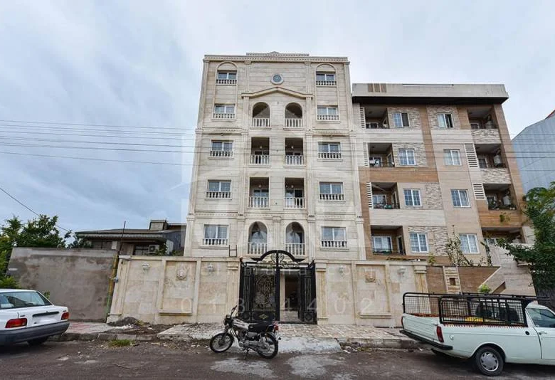 آپارتمان نوساز در خیابان معلم غازیان