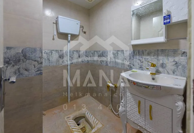 آپارتمان در خیابان معلم غازیان