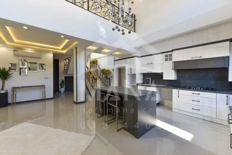 فروش ویلا استخردار در بندرانزلی