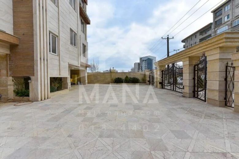 فروش هتل رستوران نوساز در خیابان پاسداران بندر انزلی