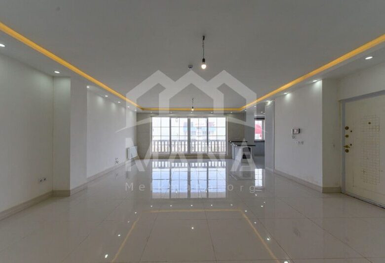 فروش آپارتمان نوساز 161 متری با دید ابدی دریا در خیابان اطبا بندر انزلی