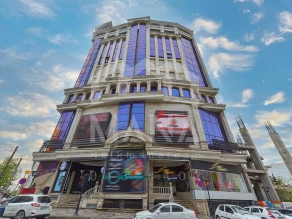 مغازه در برج گلسار رشت با سرقفلی