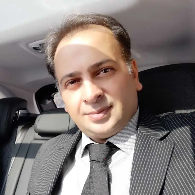 تماس با ملک مانا