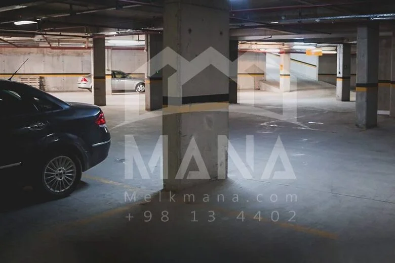 هوشمند با دید دریا در استانبول13