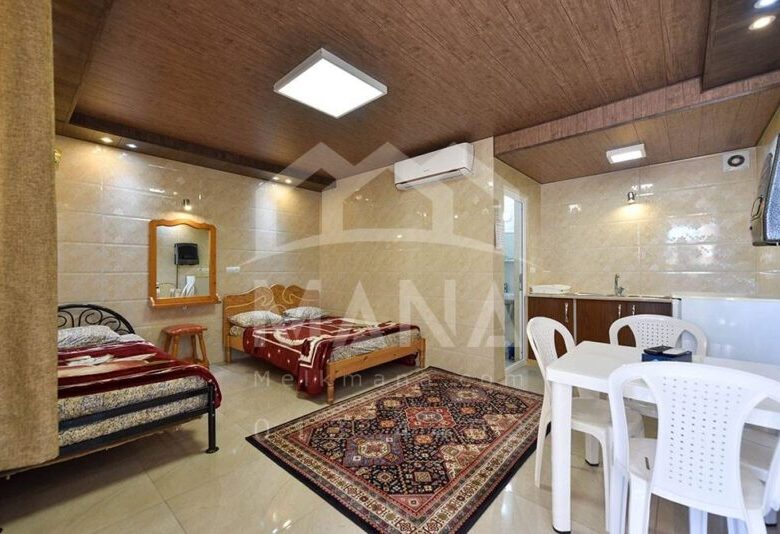 هتل ساحلی در بندر انزلی(7050 متر)