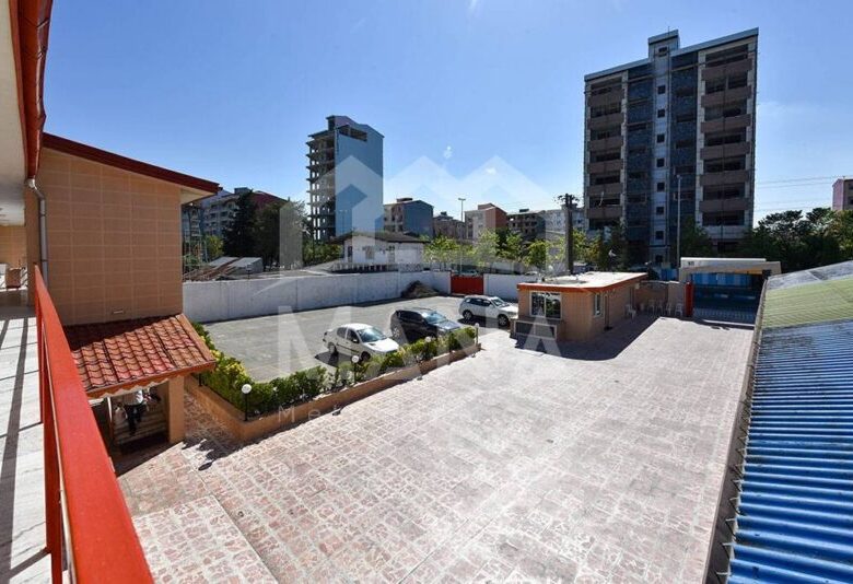 هتل ساحلی در بندر انزلی(7050 متر)