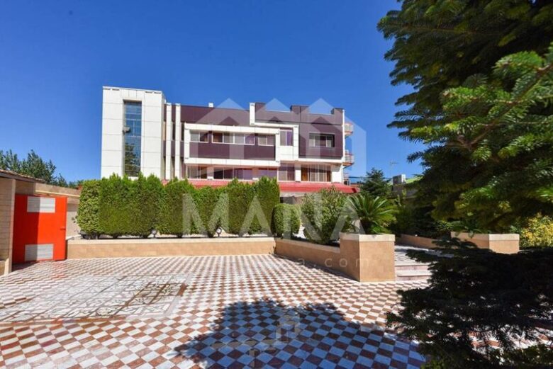 هتل ساحلی در بندر انزلی(7050 متر)