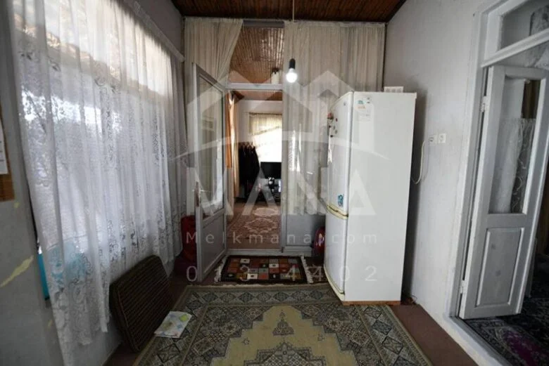 ویلا کلنگی در خیابان آذربایجان انزلی