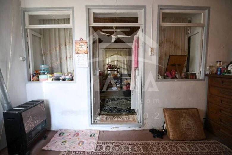 ویلا کلنگی در خیابان آذربایجان انزلی