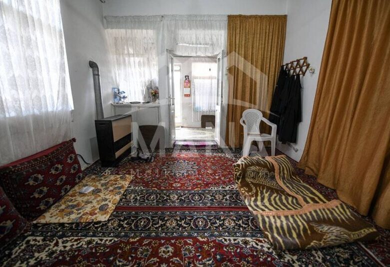 ویلا کلنگی در خیابان آذربایجان انزلی