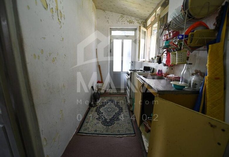 ویلا کلنگی در خیابان آذربایجان انزلی