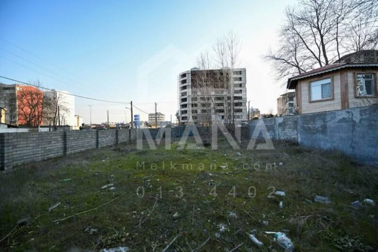 زمین در خیابان پاسداران انزلی