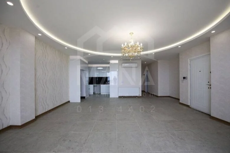 آپارتمان دید دریا در خیابان اطبا انزلی