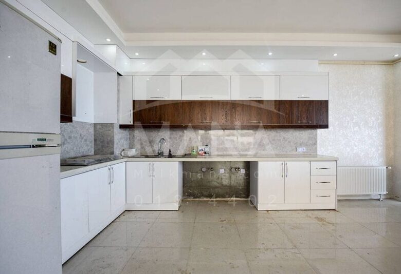 آپارتمان با دید دریا در ساحل قو بندرانزلی (135 متر)