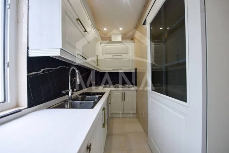 آپارتمان 3 خواب 250 متری در گلسار