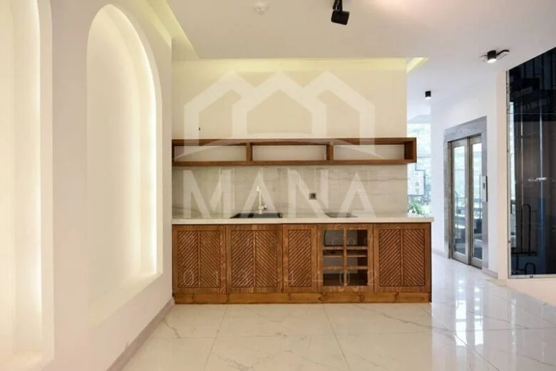 ویلا استخردار 3 خواب در گلسار رشت