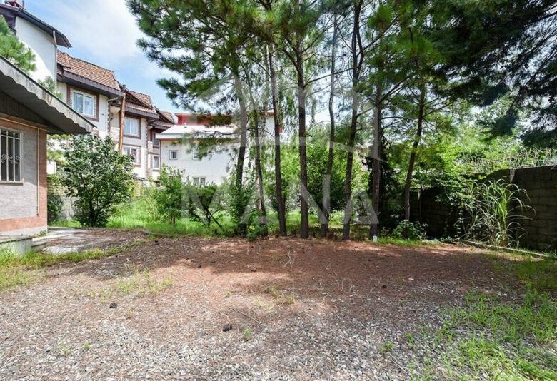 ویلا در پاسداران بندر انزلی ( 500 متر )