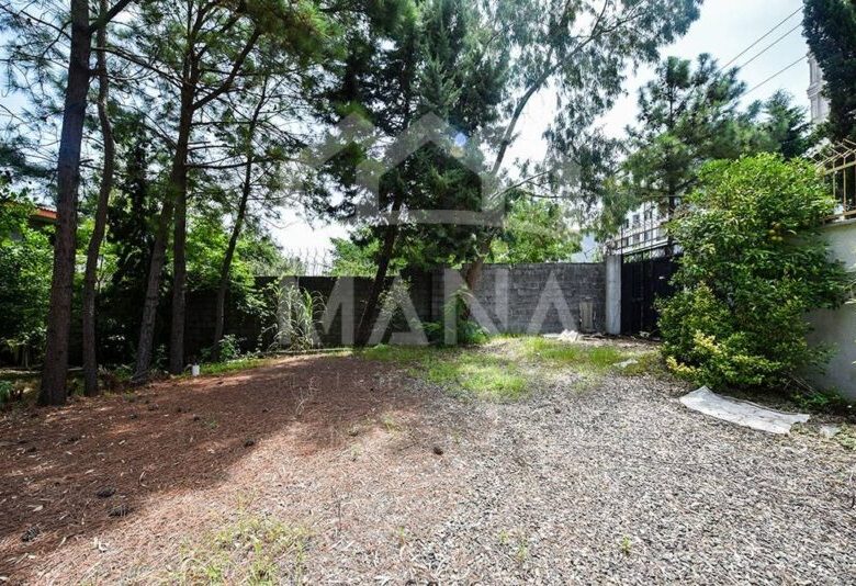 ویلا در پاسداران بندر انزلی ( 500 متر )