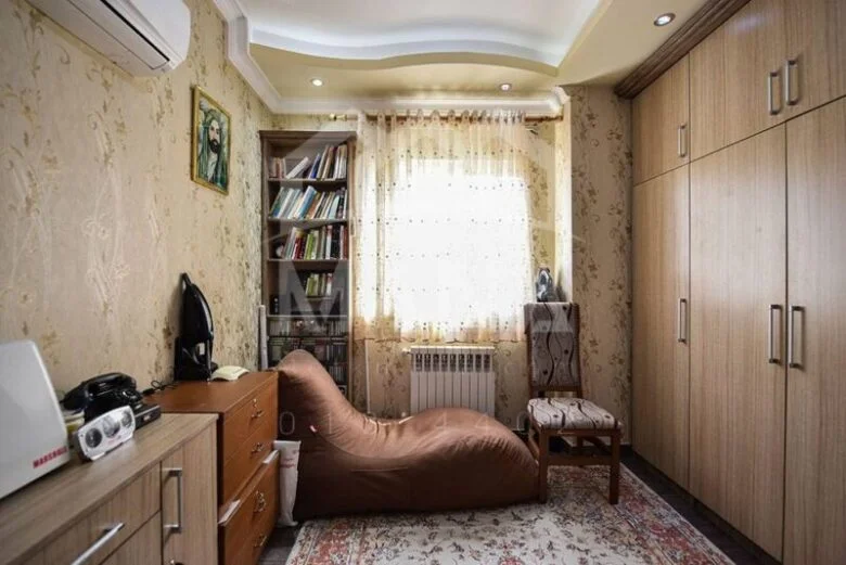خرید آپارتمان دو خواب 150 متری در معلم رشت