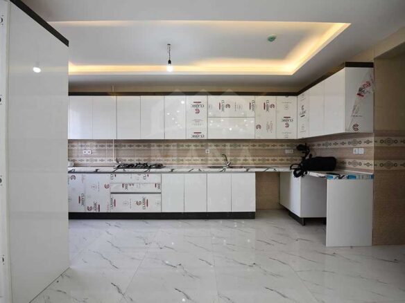 خرید آپارتمان با دید دریا در پاسداران انزلی 8