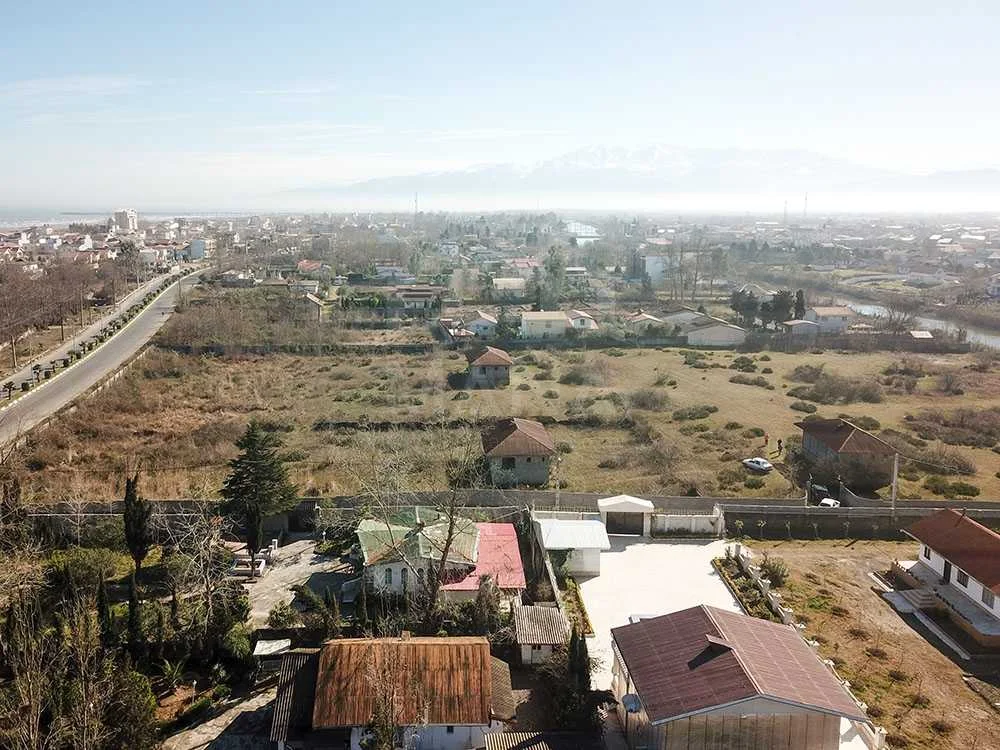 زمین چمخاله 1