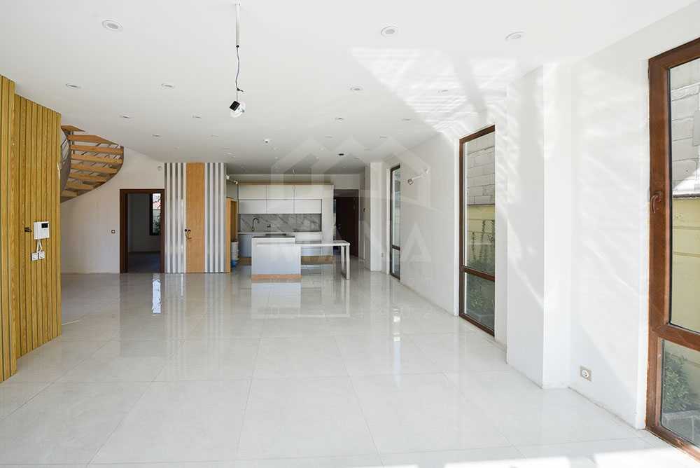 ویلا دوبلکس با ویو کوه و دریا در چمخاله ( 305 متر )