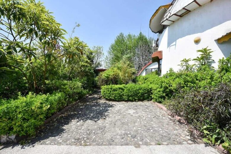 ویلا در بندر انزلی (640 متر) ویلا در بندر انزلی (640 متر)