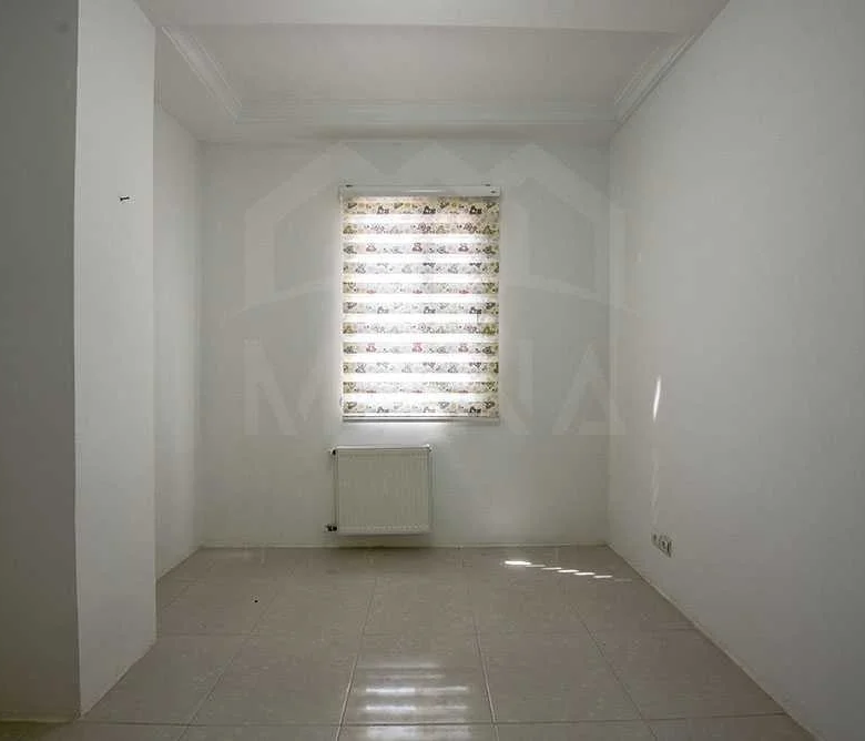 آپارتمان در پاسداران 8