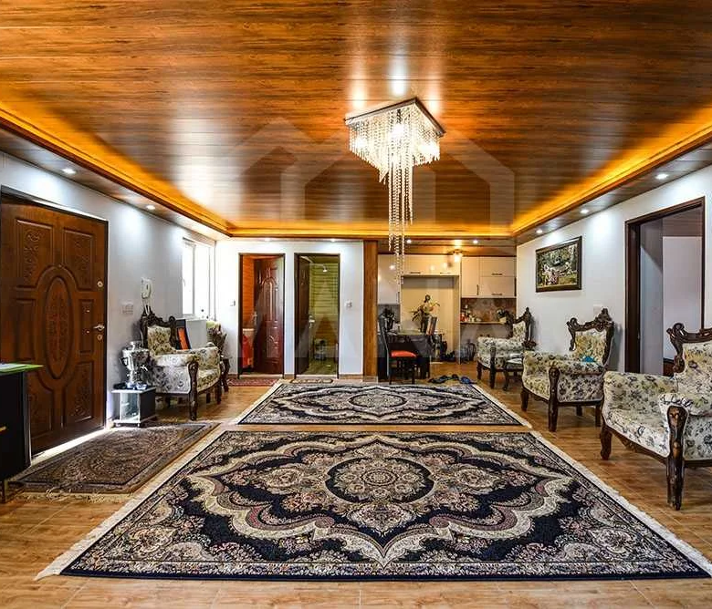 ویلا در بندر انزلی ( 220 متر)