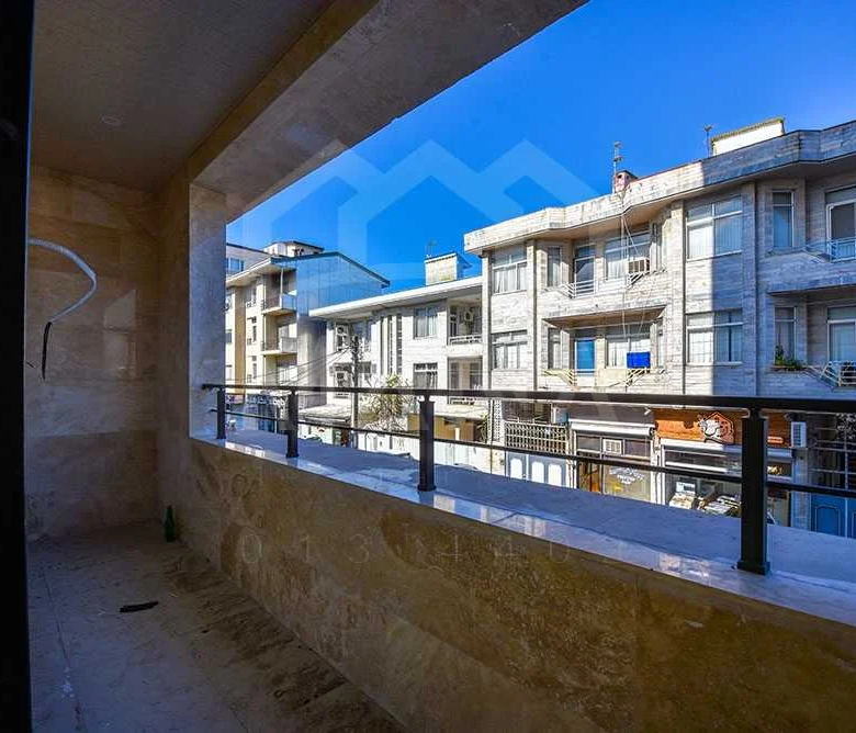 آپارتمان در خیابان سپه انزلی 2