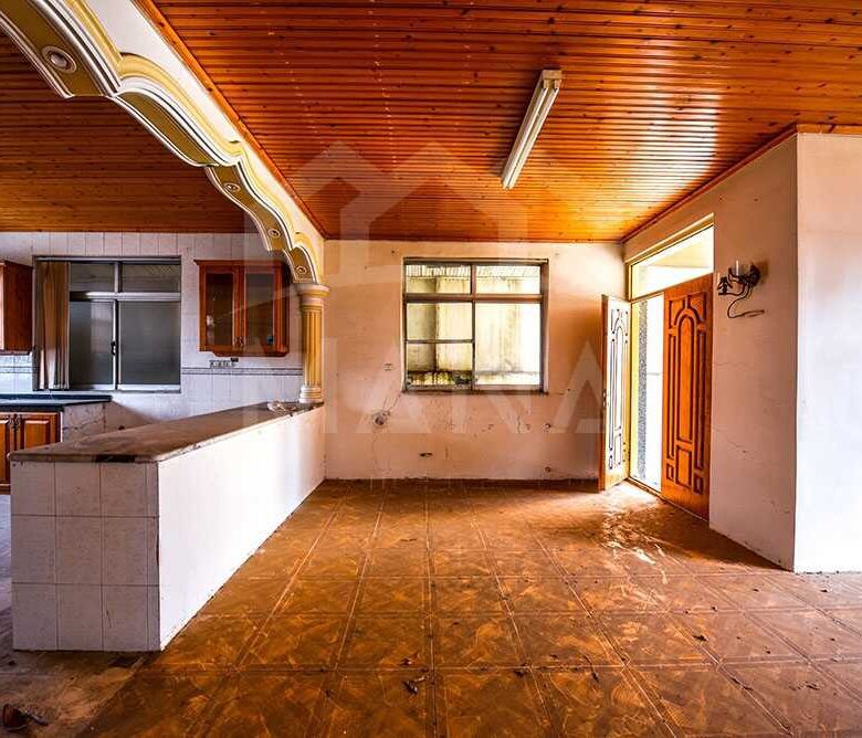 ویلایی کلنگی در بندر انزلی (366 متر)