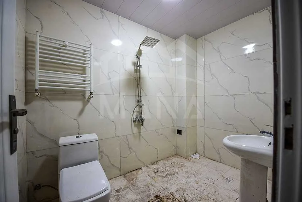 آپارتمان در خیابان تهران 5