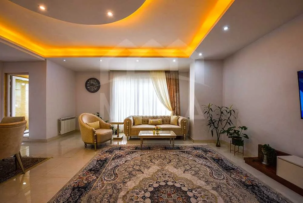 اپارتمان در آخر خط انزلی اپارتمان در آخر خط انزلی