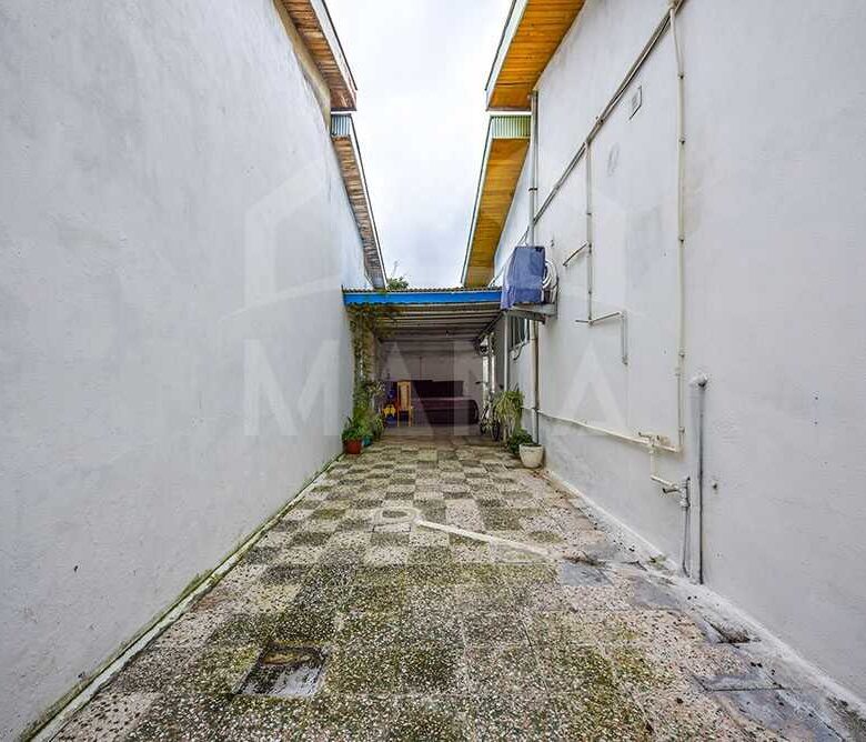 ویلایی در خیابان اطبا بندرانزلی (330 متر)