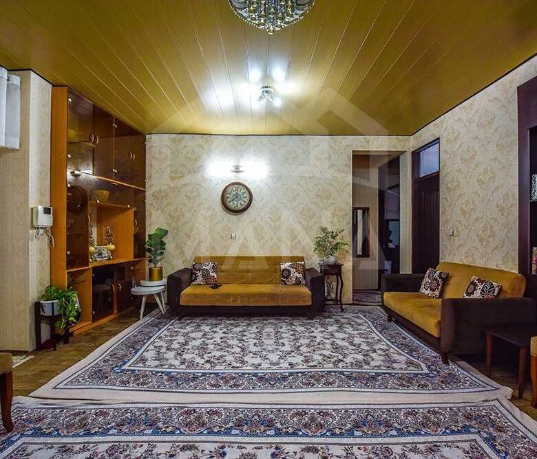 ویلایی در خیابان اطبا بندرانزلی (330 متر)