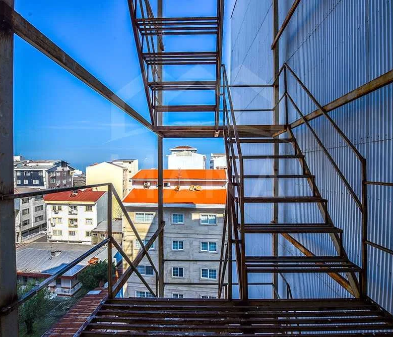 خرید آپارتمان در خیابان مظلوم بندرانزلی 8