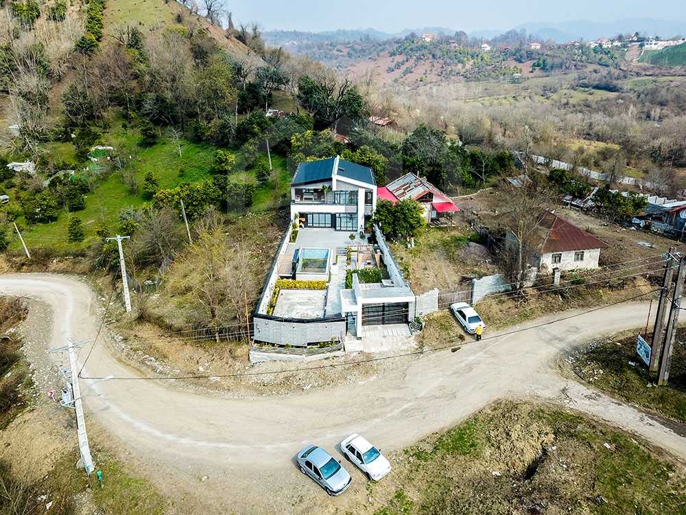 ویلا دوبلکس استخردار در لاهیجان (602 متر)