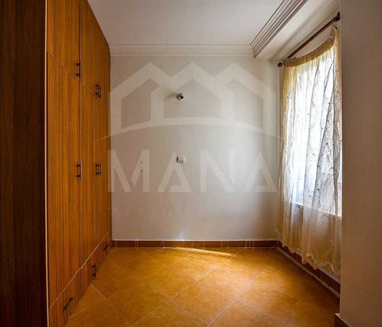 آپارتمان در خیابان اطبا بندرانزلی (80 متر)