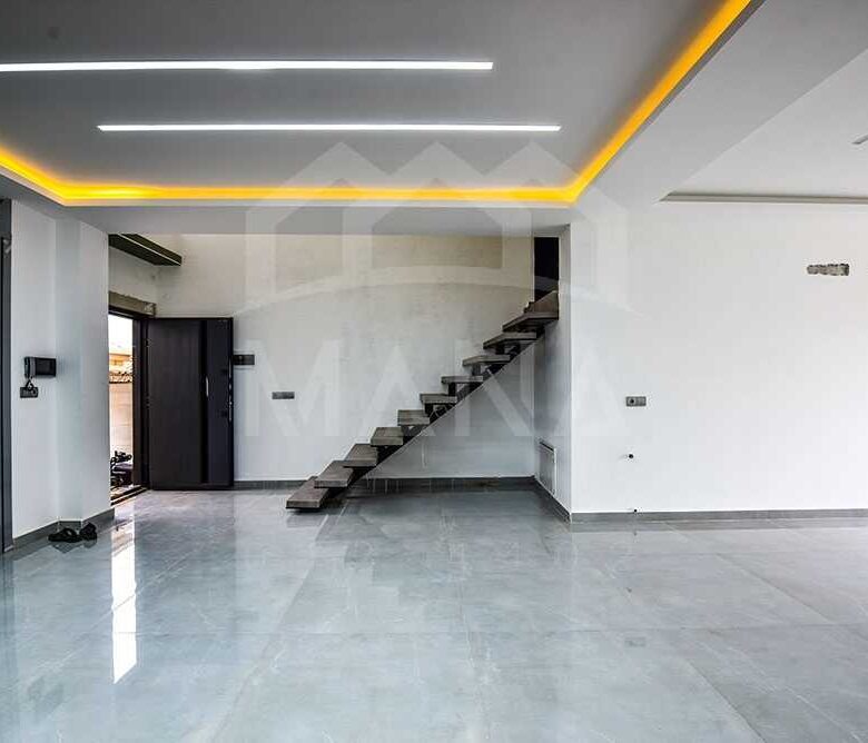 ویلا دوبلکس در پاسداران بندرانزلی (200 متر)